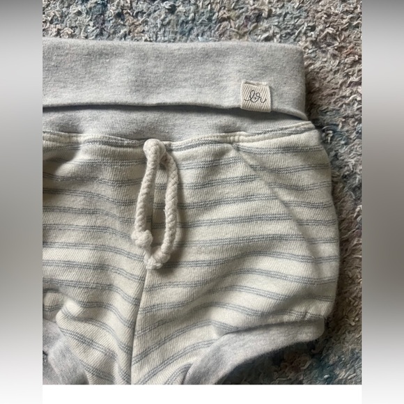 Lulu + Roo Shorties- Shipley Stripe & Heathered Cream, 12-18m - Picture 2 of 5